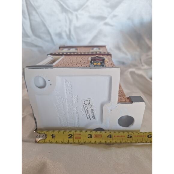 Dept 56 Snow Village Post Office 1982 Lighted Building w/ Mailbox - Picture 6 of 6